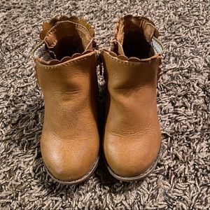 Toddler brown booties
